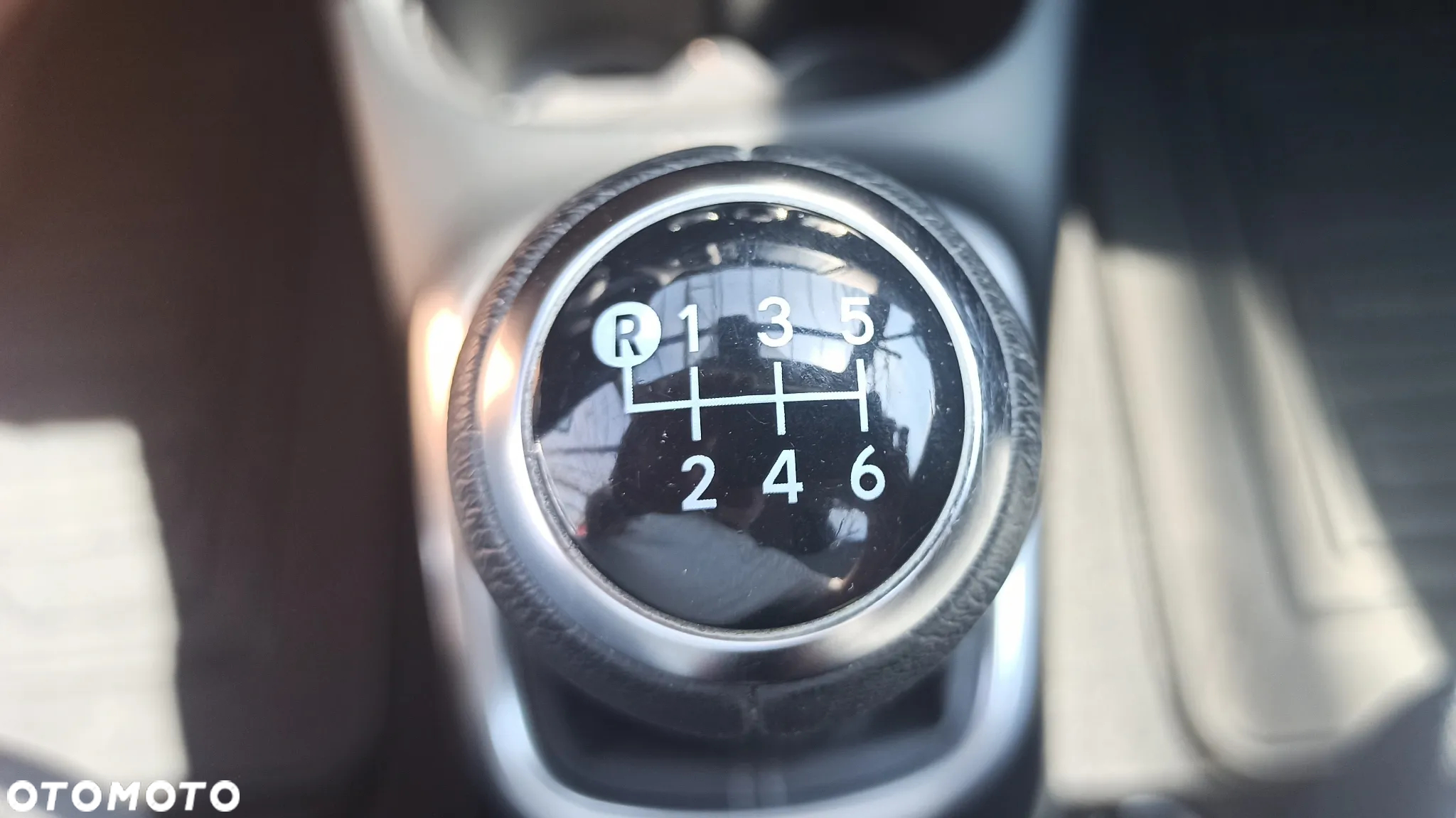 Toyota Yaris 1.5 Premium - 16
