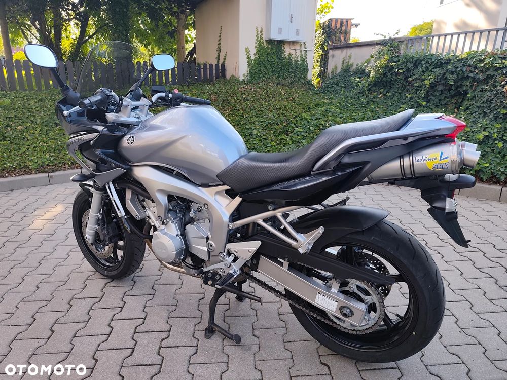 Yamaha FZ6 - 8