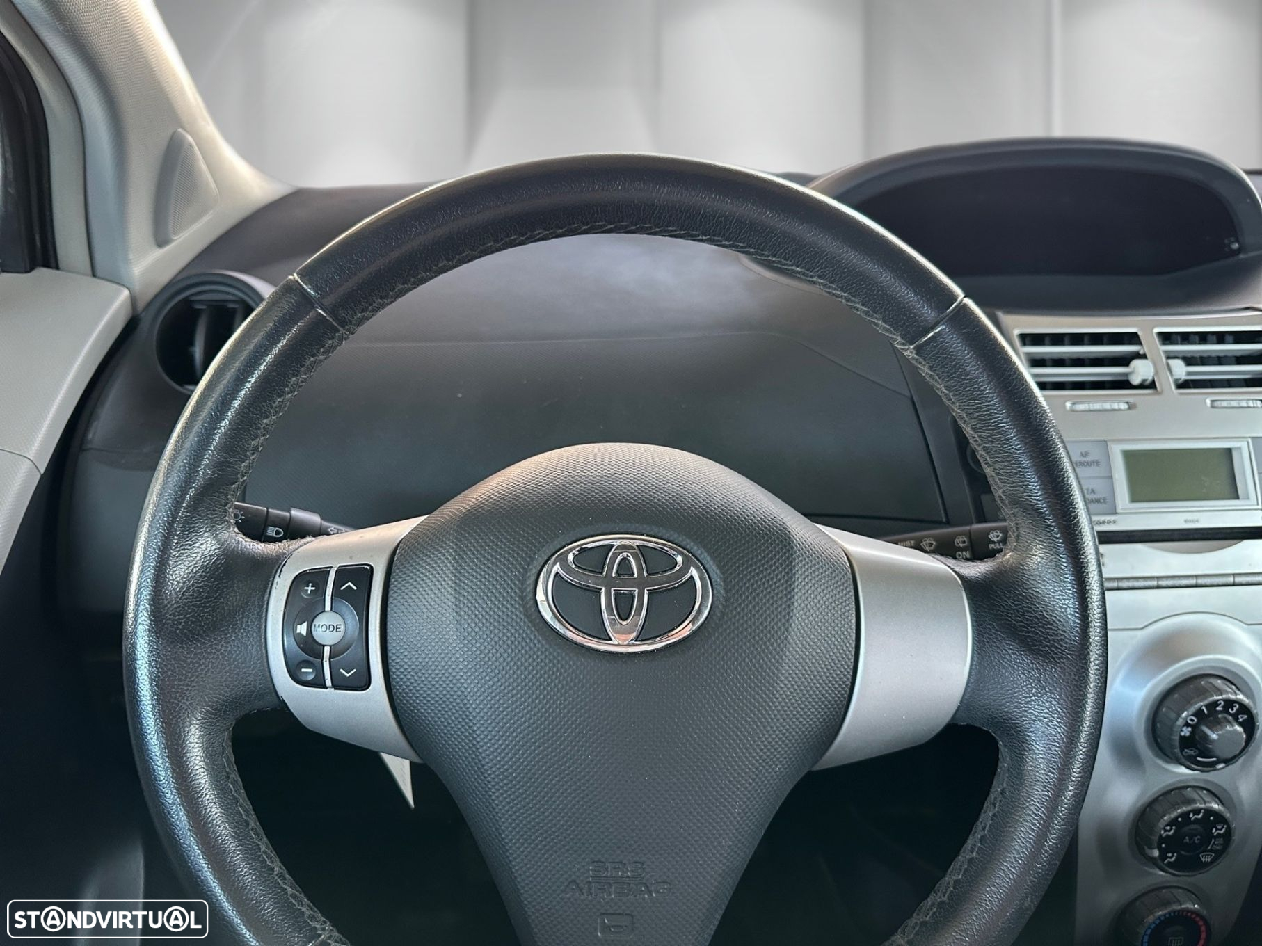 Toyota Yaris 1.4 D-4D AC Manual - 7