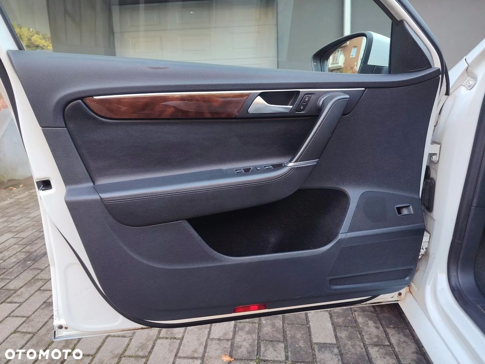Volkswagen Passat 2.0 TDI Highline DSG - 11