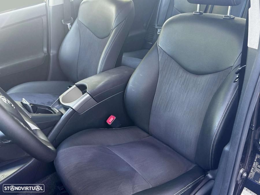 Toyota Prius 1.8 Premium+Pele+GPS - 9