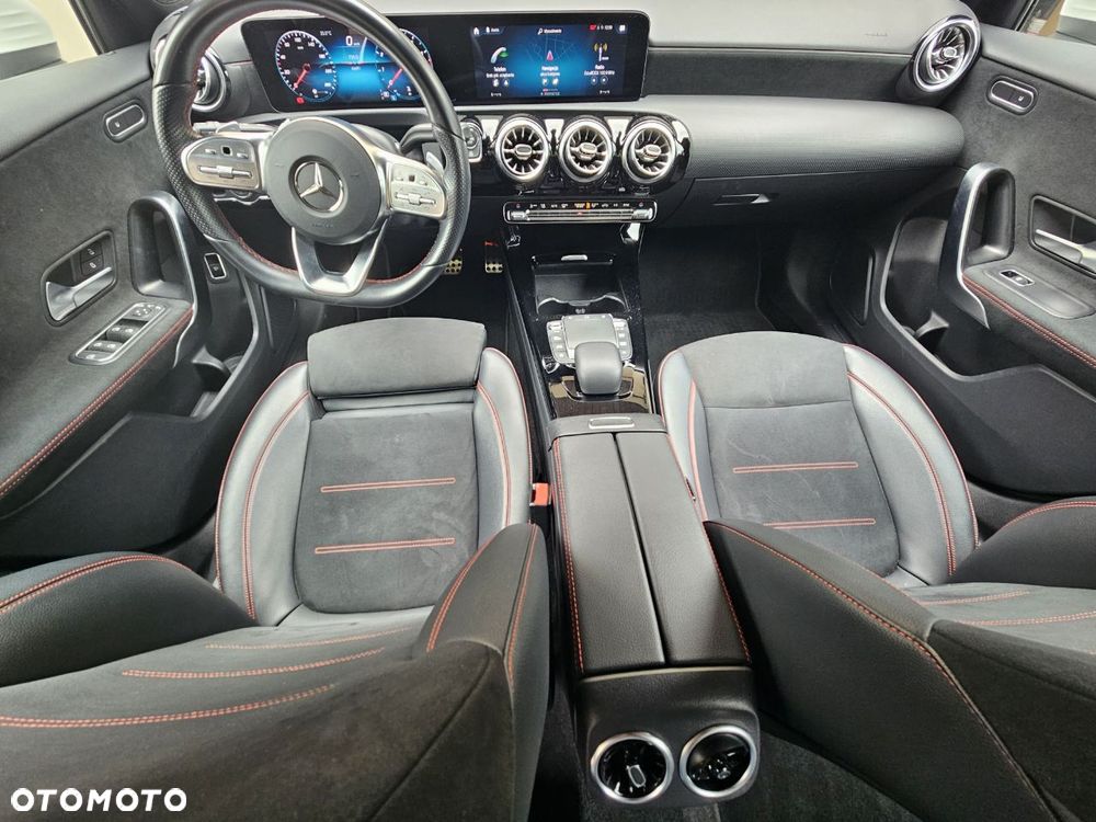 Mercedes-Benz Klasa A 180 AMG Line 7G-DCT - 19
