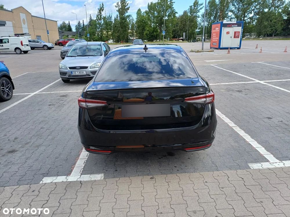 Skoda Superb 2.0 TSI Sportline DSG - 4