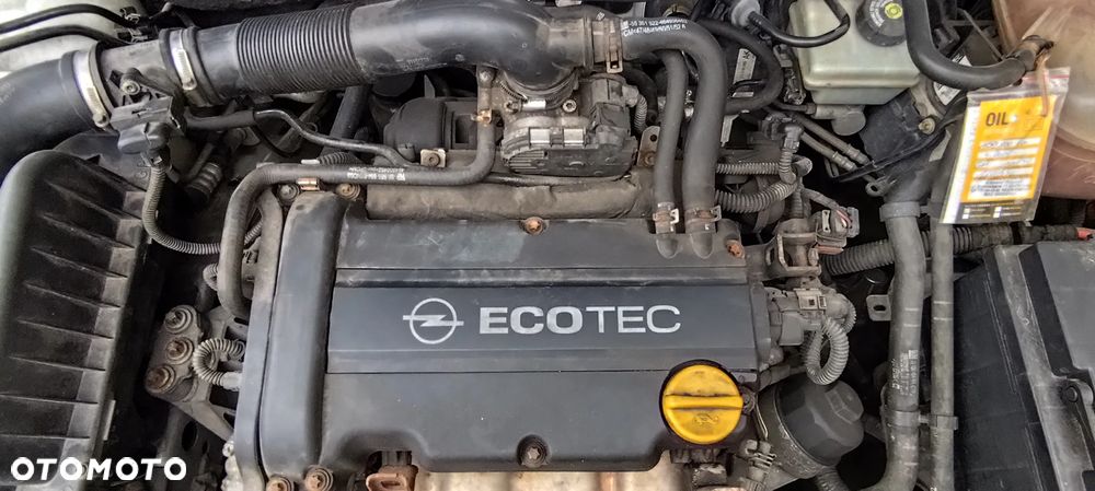 Opel Astra 1.4 Selection - 19