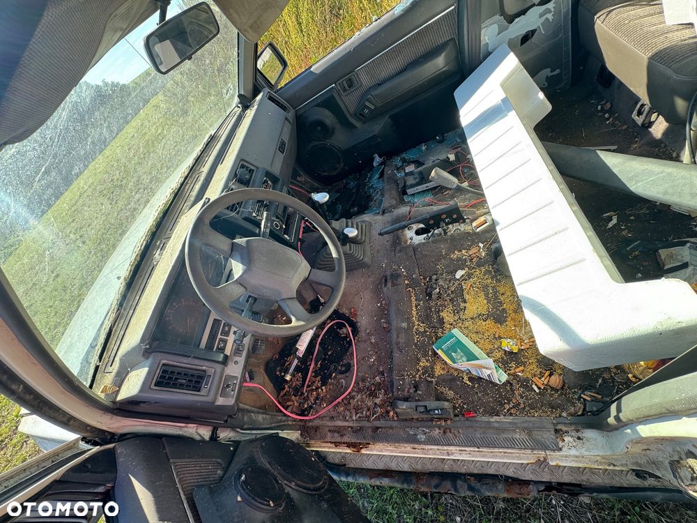 Nissan Terrano 1988 photo 3