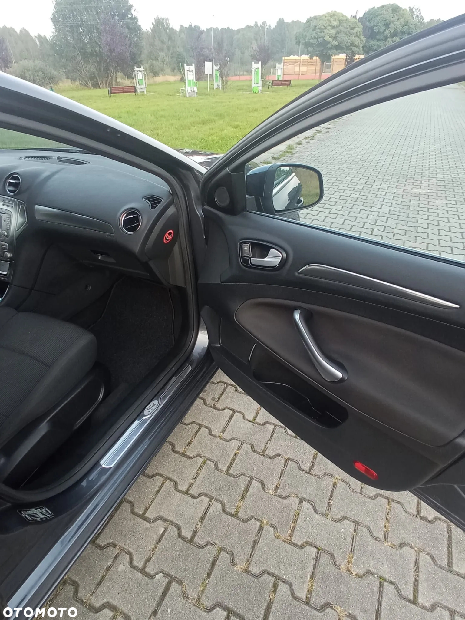 Ford Mondeo 2.0 FF Platinium X Plus (Titanium) - 23