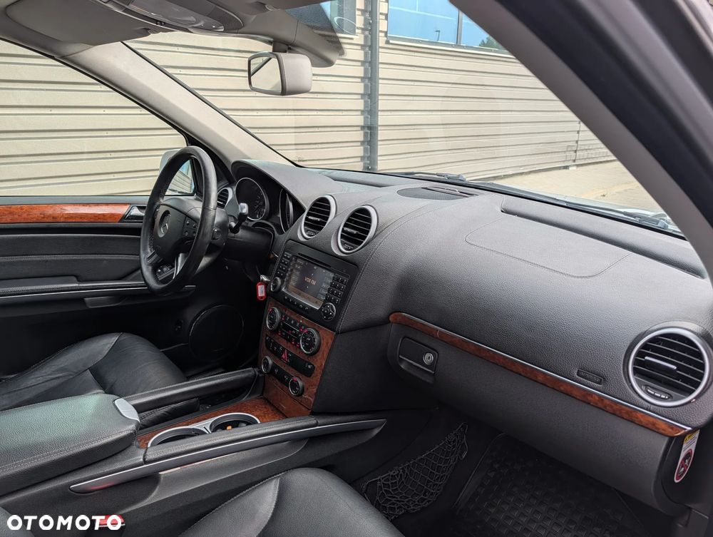 Mercedes-Benz GL 320 CDI 4Matic 7G-TRONIC - 11