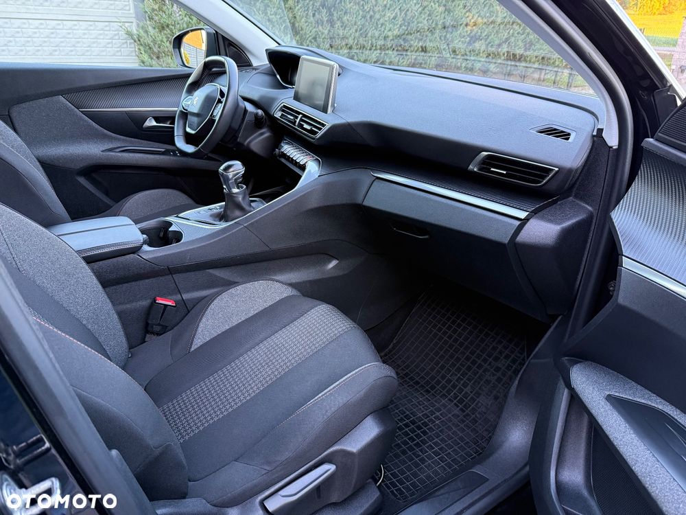 Peugeot 3008 1.2 PureTech Active Pack S&S - 18