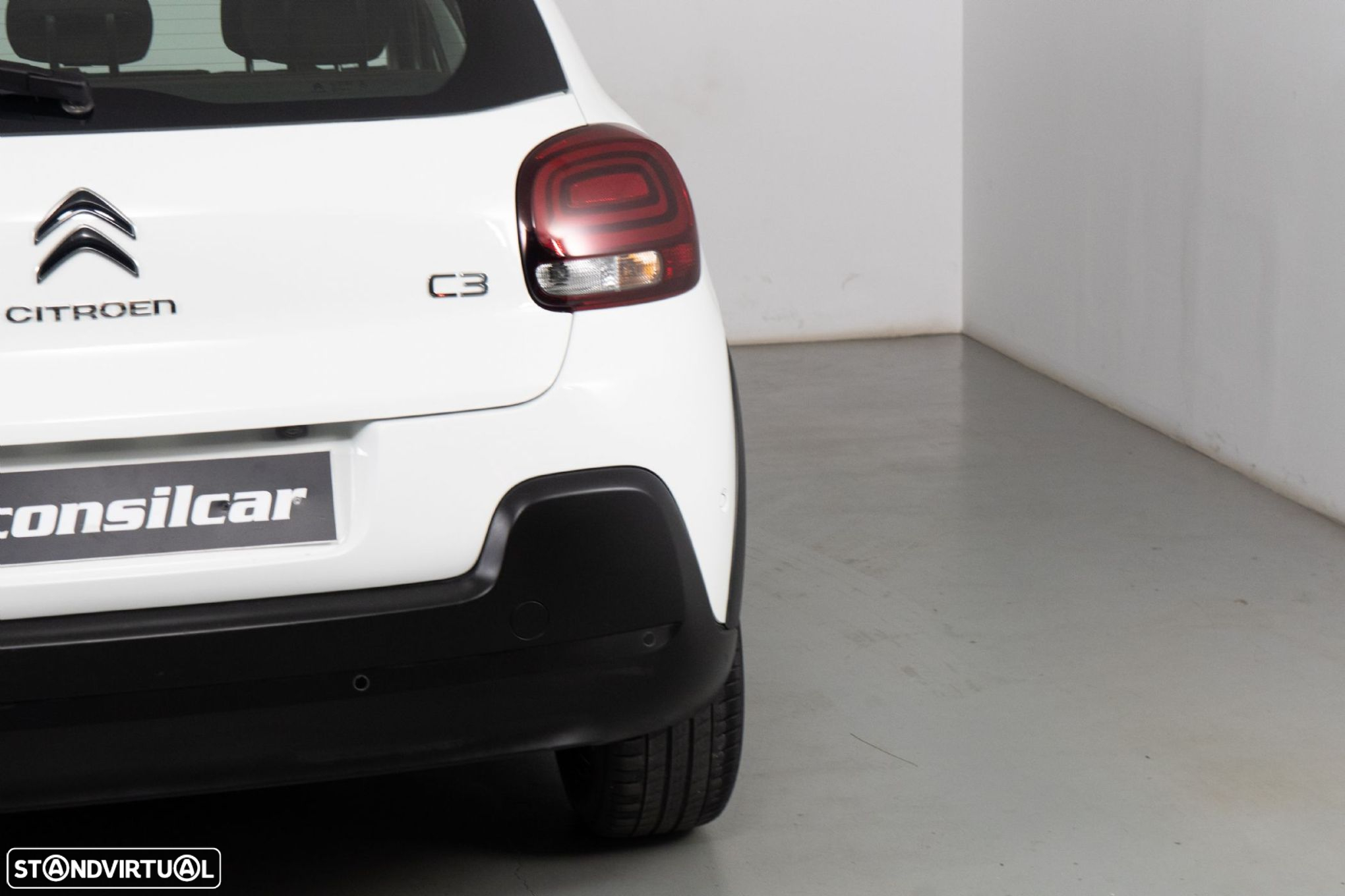 Citroën C3 1.2 PureTech Shine EAT6 - 16