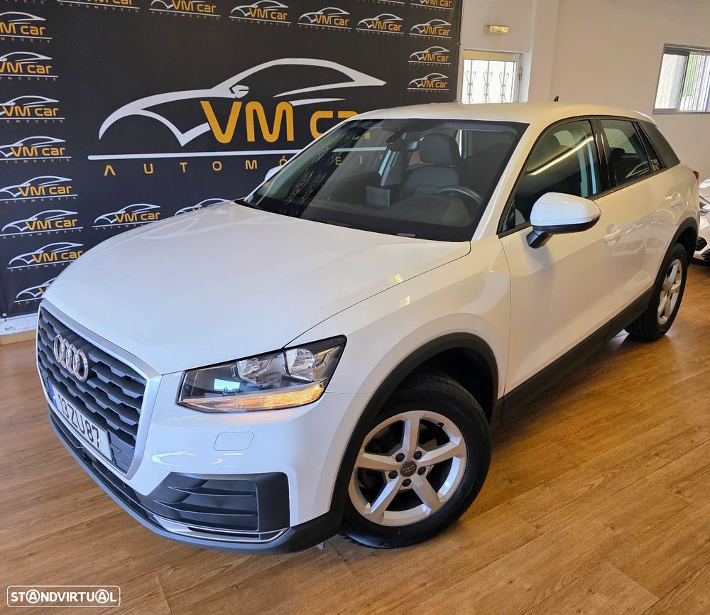 Audi Q2 30 TFSI Design - 1