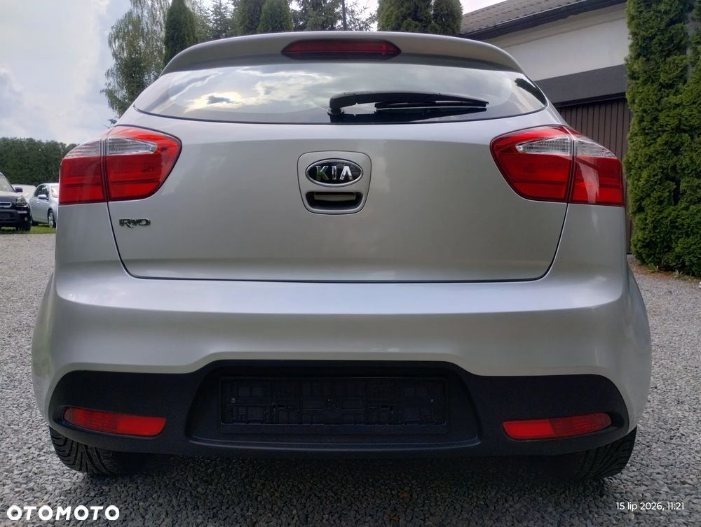 Kia Rio - 17