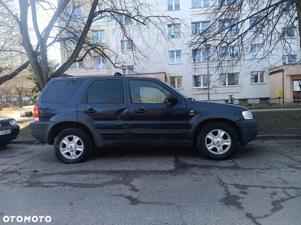 Ford Maverick - 2