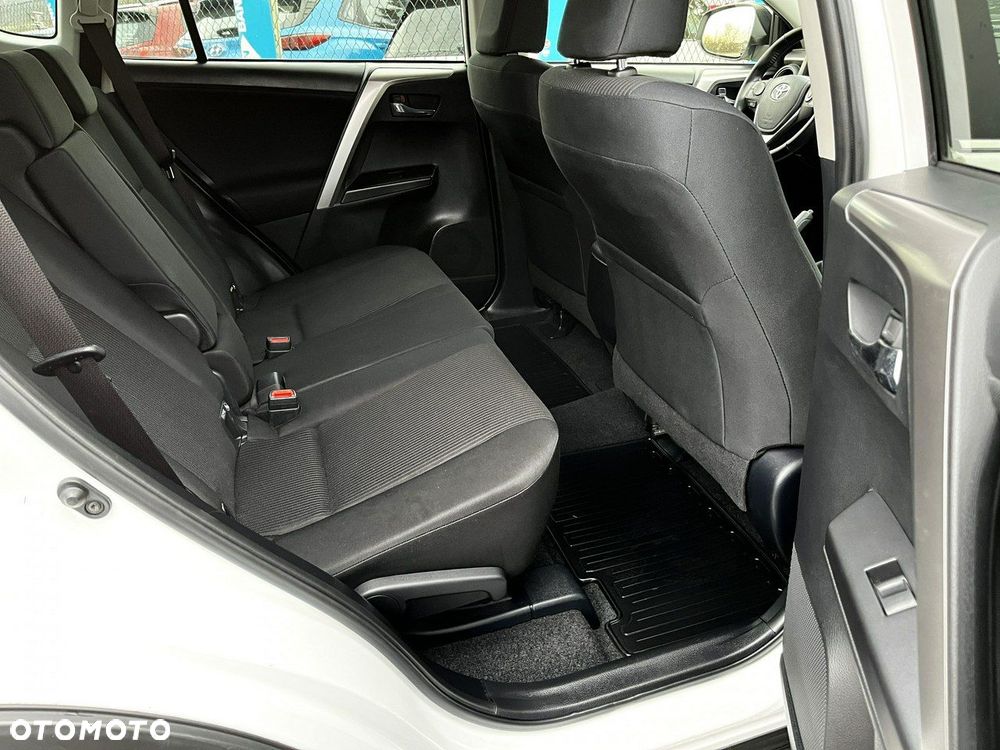 Toyota RAV4 2.0 Active 4x4 - 29