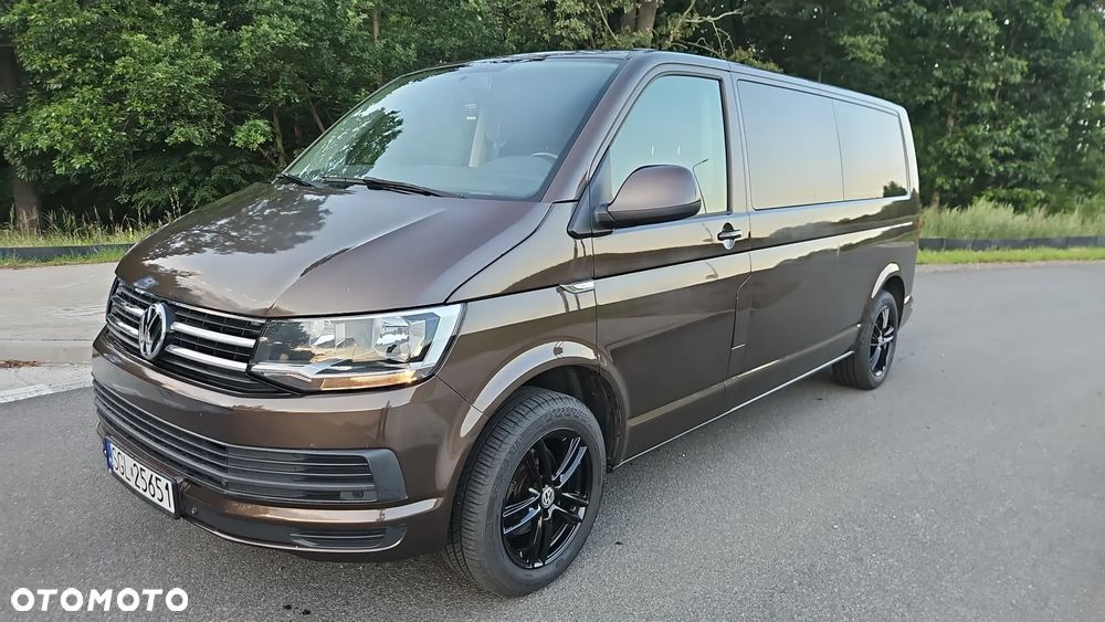 Volkswagen Caravelle - 1