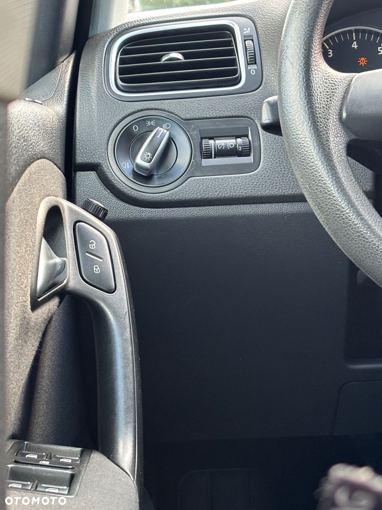 Volkswagen Polo 1.4 Style - 23