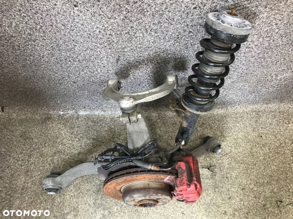 BMW F11 F10 zwrotnica mcperson lewy przod 2.0D KPL - 2