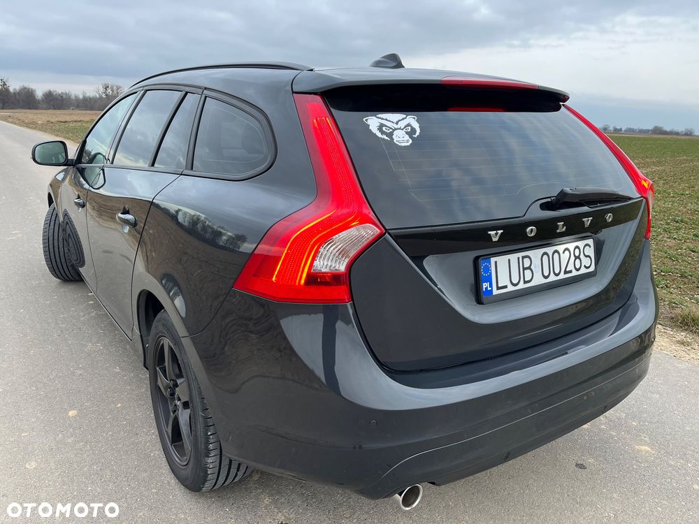 Volvo V60 D3 Drive-E Dynamic Edition (Momentum) - 3