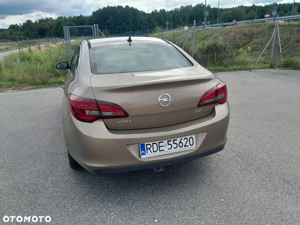 Opel Astra III 1.7 CDTI EcoFLEX - 3