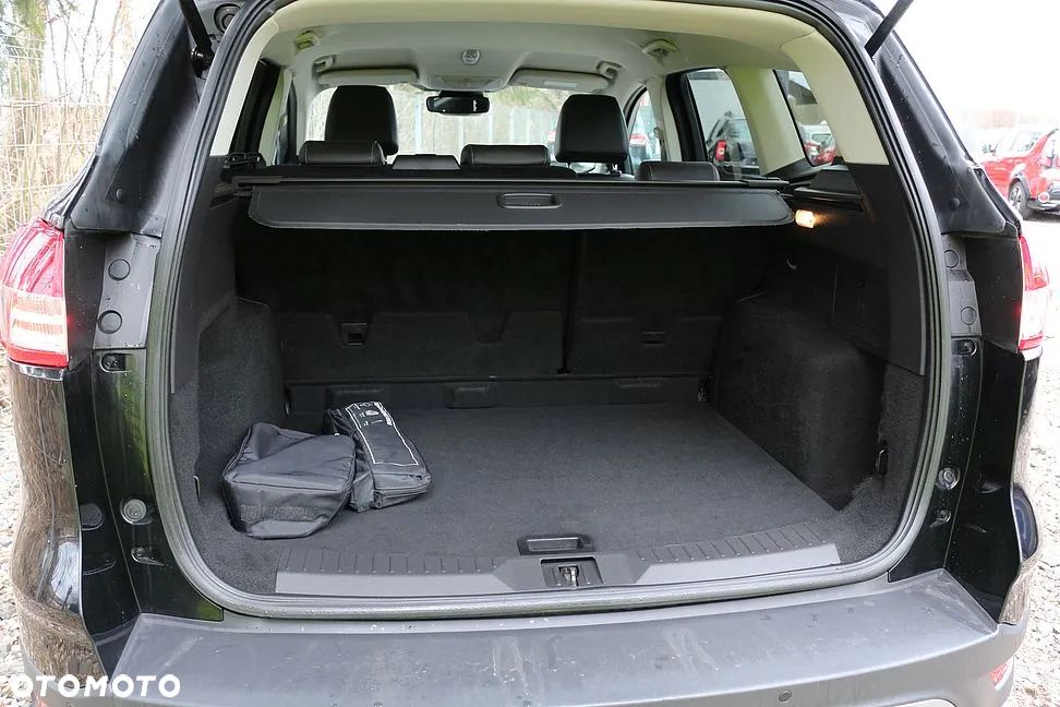 Ford Kuga 1.6 EcoBoost 2x4 Titanium - 31