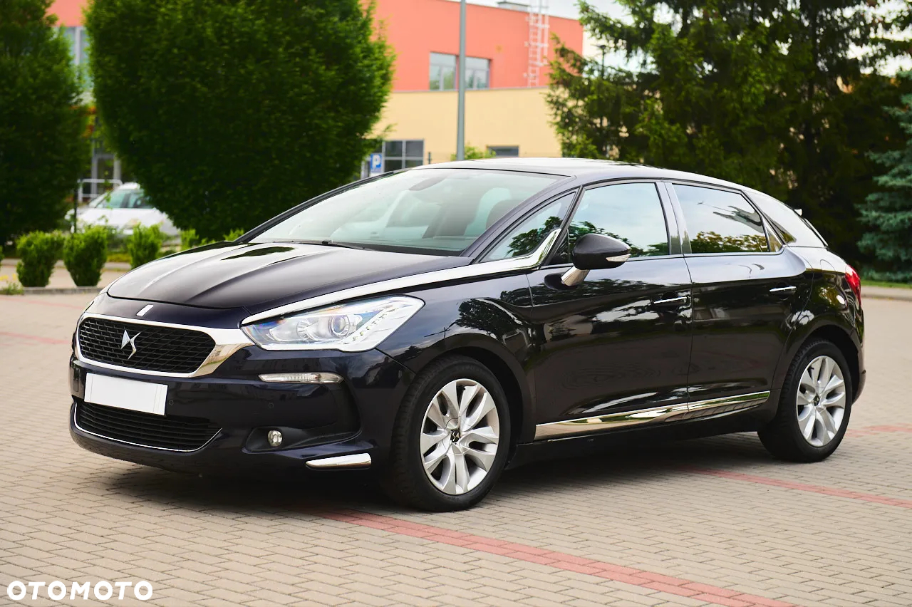DS Automobiles DS 5 - 5