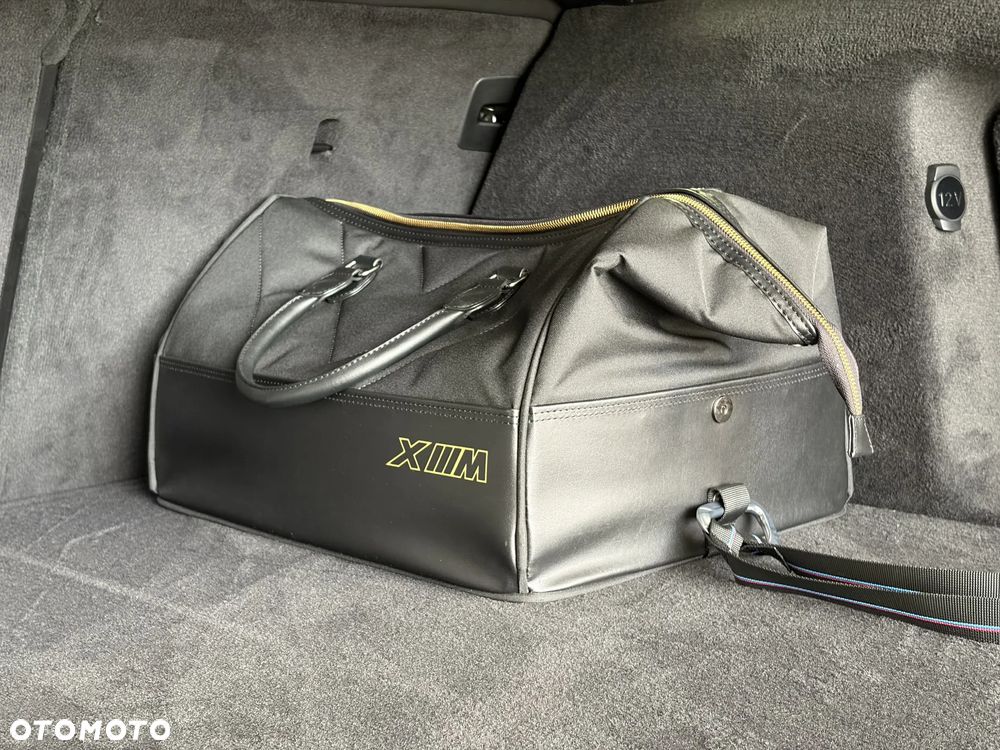 BMW XM - 35