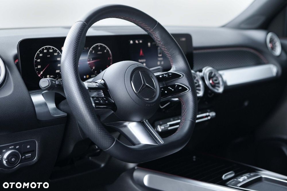 Mercedes-Benz GLB 200 d 4-Matic AMG Line 8G-DCT - 20