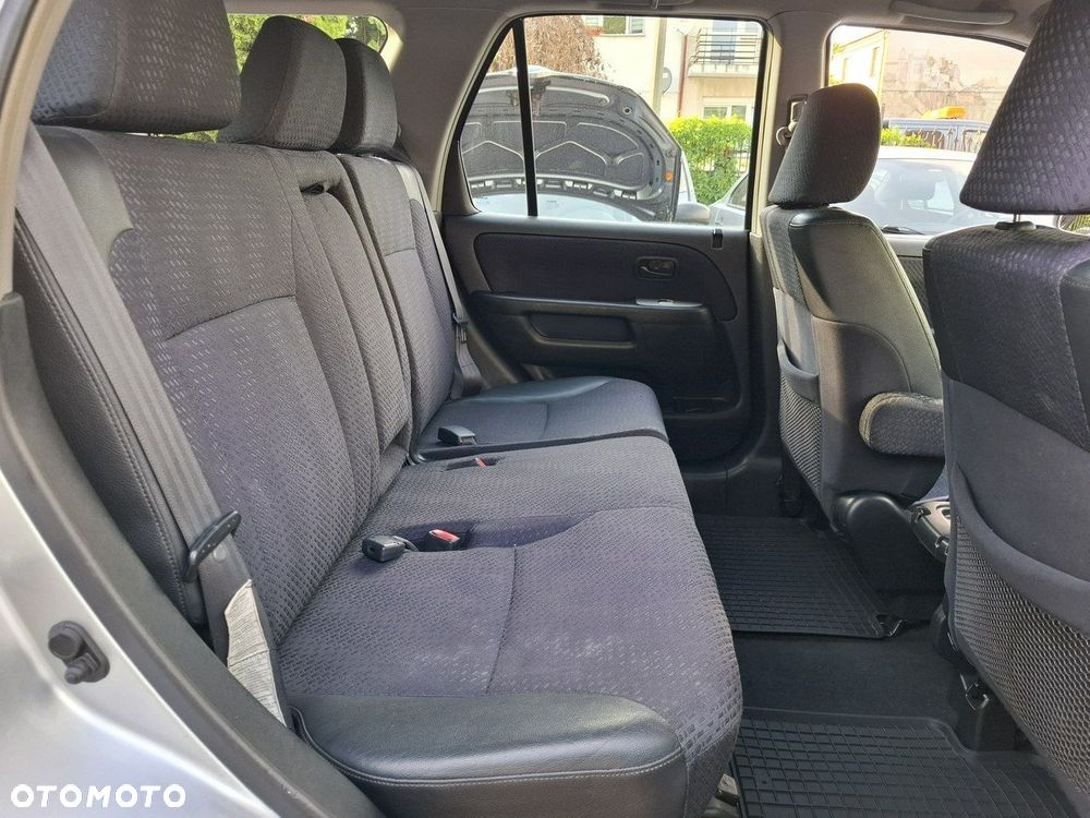 Honda CR-V 2.0 LS High - 25