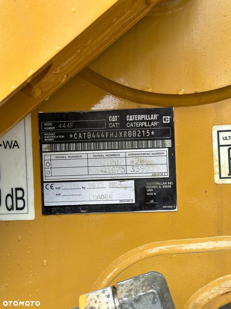 Caterpillar CAT 444F - 12