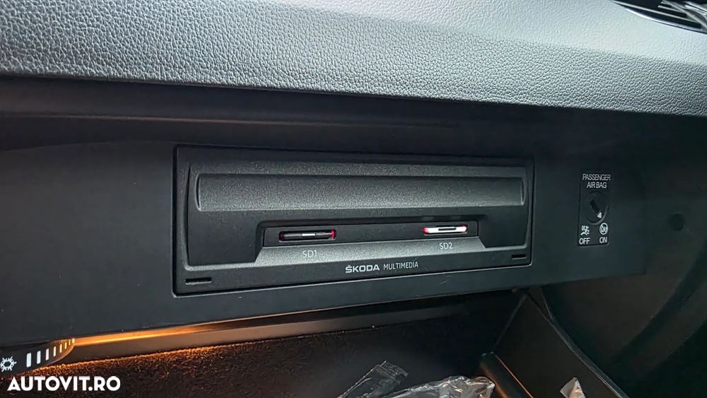 Skoda Octavia 2.0 TDI DSG Style - 8