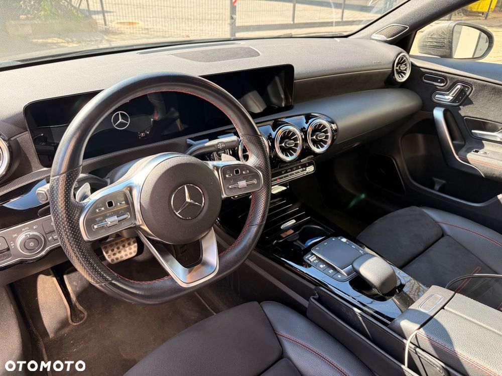 Mercedes-Benz Klasa A 180 AMG Line 7G-DCT - 8
