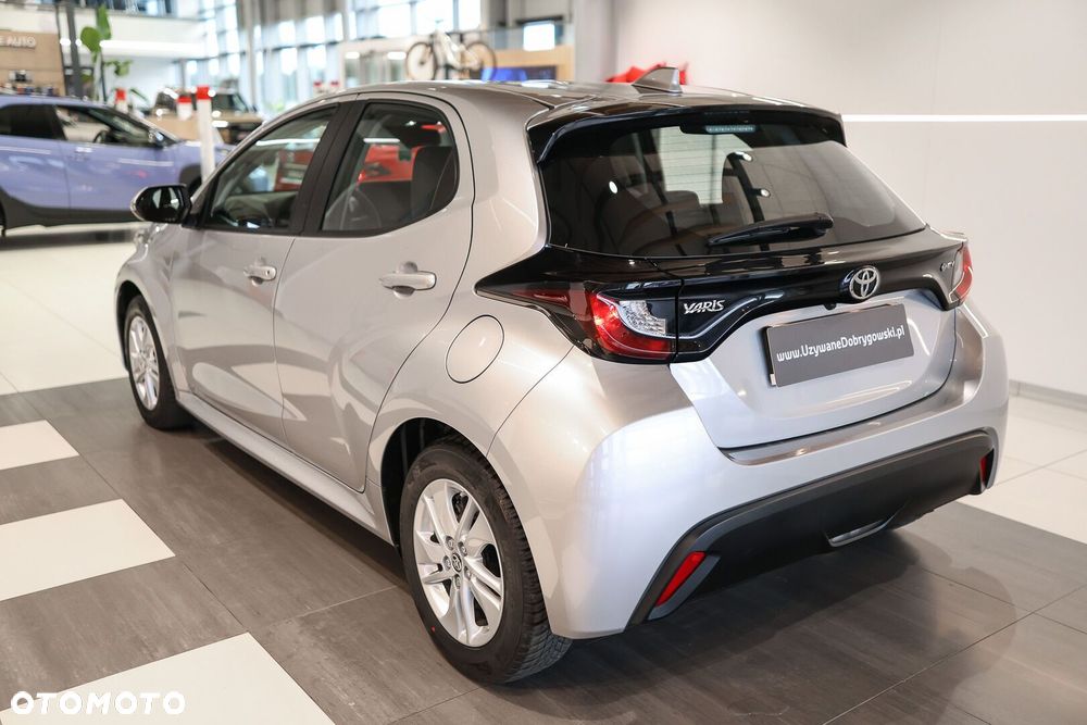 Toyota Yaris 2024 photo 4