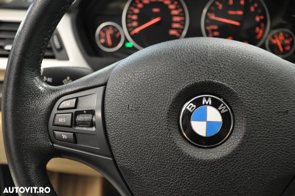 BMW Seria 3 328i xDrive AT GT Advantage - 14