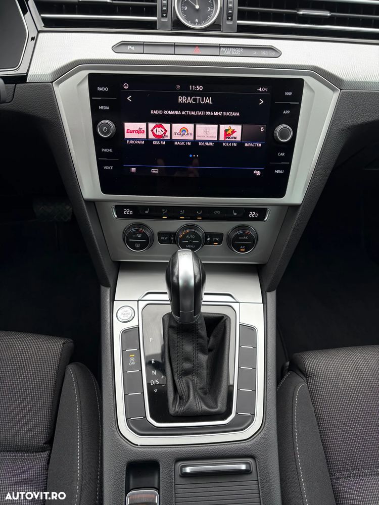 Volkswagen Passat 2.0 TDI DSG Comfortline - 20