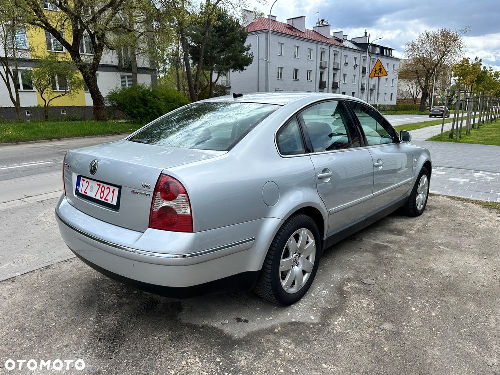 Volkswagen Passat 2.8 V6 4Mot Highline Tiptr - 14