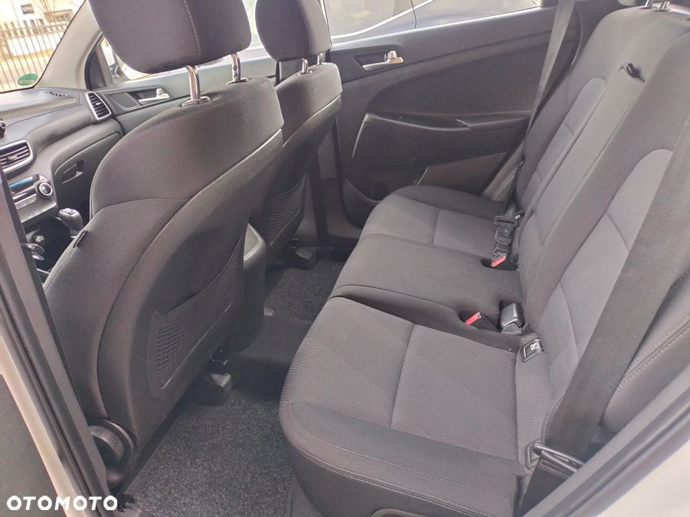 Hyundai Tucson 1.6 GDi 2WD Pure - 19