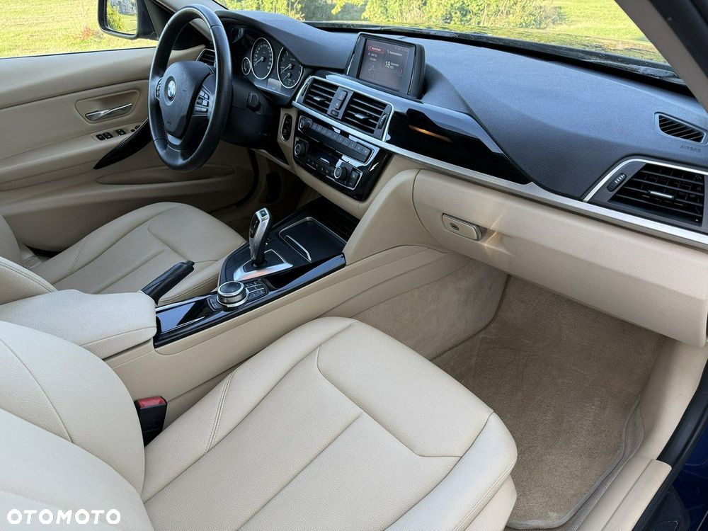 BMW Seria 3 320i Luxury Line - 9