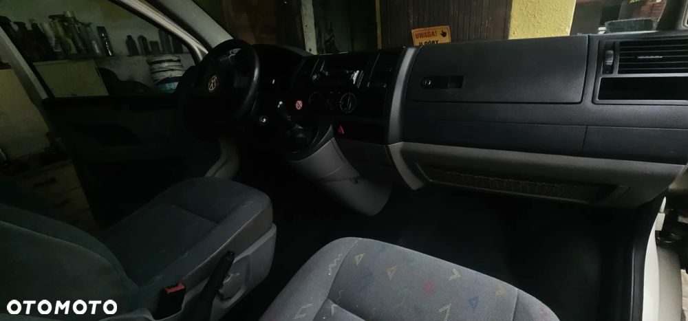 Volkswagen Transporter - 11