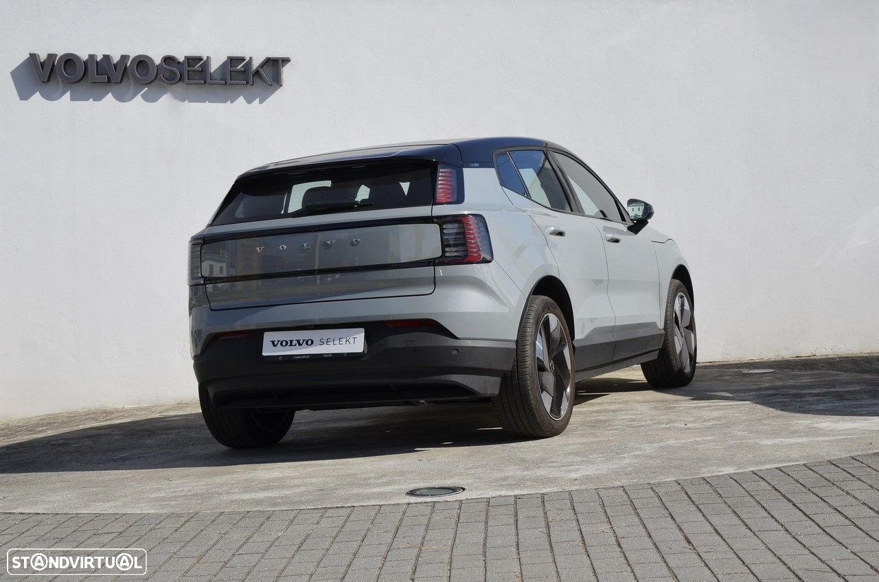 Volvo EX30 69 kWh Single Motor Extended Range Plus - 23