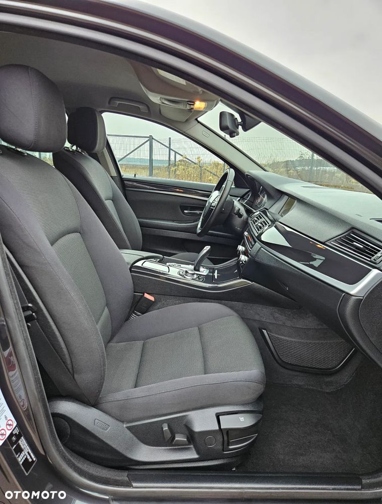 BMW Seria 5 520d Sport-Aut - 16