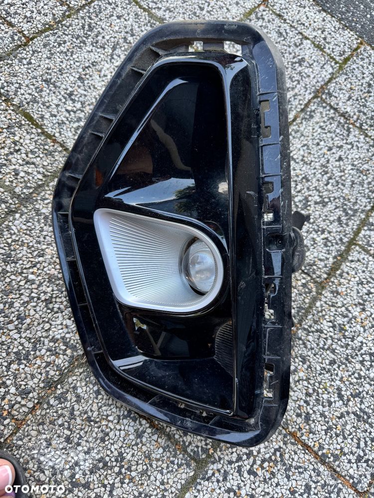 KIA STONIC KRATKA ZDERZAKA PRZOD HALOGEN PRAWY LEWY 86526-H8410 86524H8410 86525-H8410 86523H8410 - 1