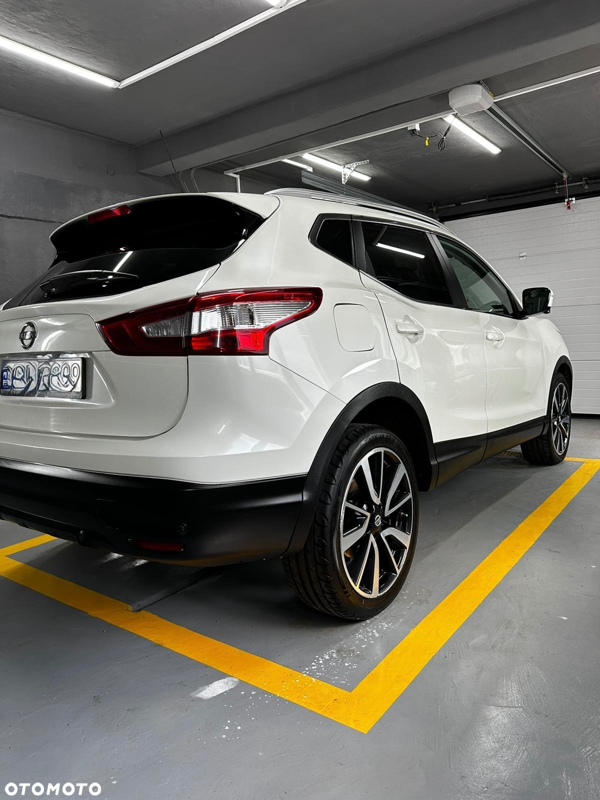 Nissan Qashqai 1.6 DCi 4x4 Tekna - 3