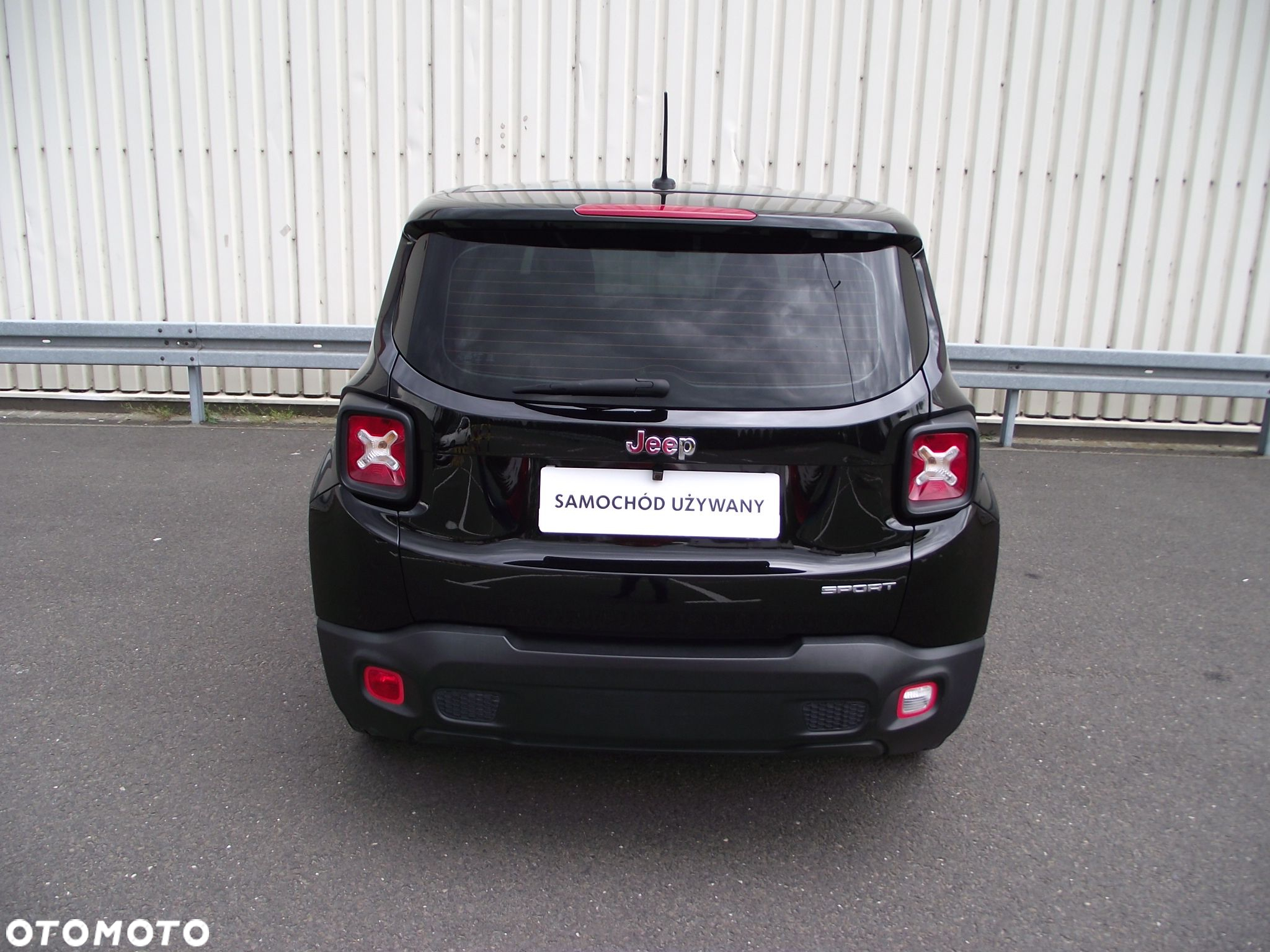 Jeep Renegade 1.6 E-TorQ Sport FWD - 9