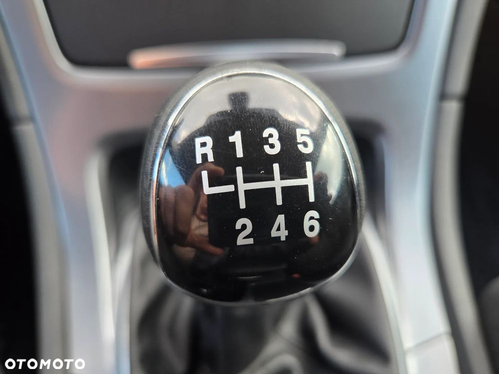 Ford Mondeo ver-1-6-ecoboost-start--stopp-business-edition - 19