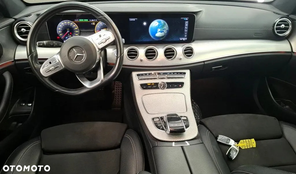 Mercedes-Benz Klasa E 300 de AMG - 6