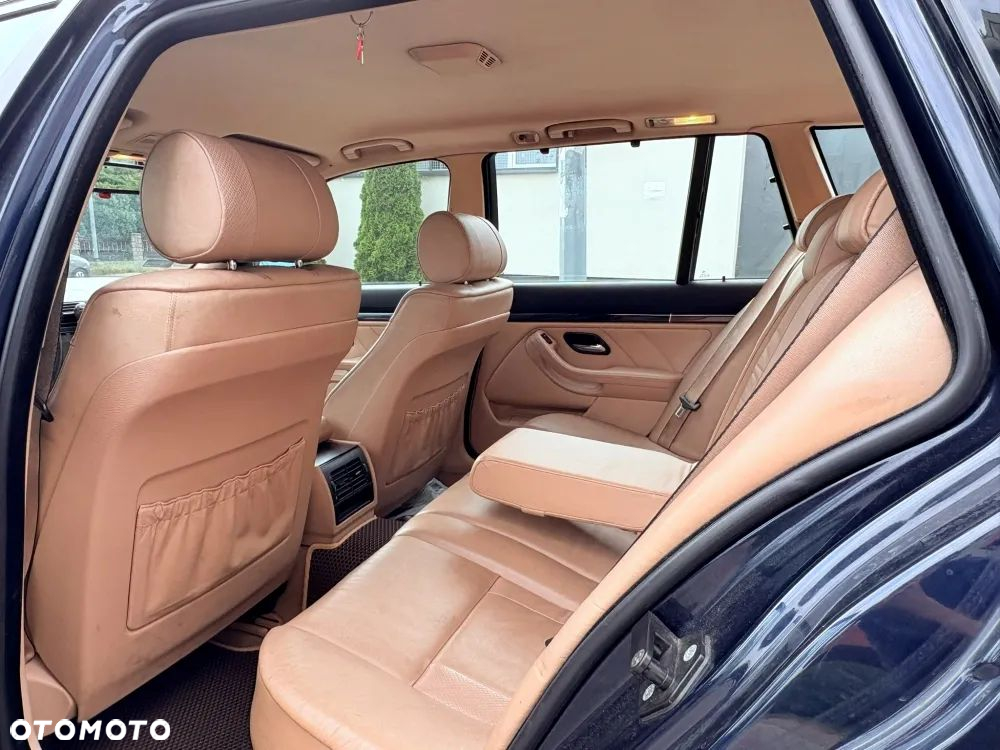 BMW Seria 5 - 21