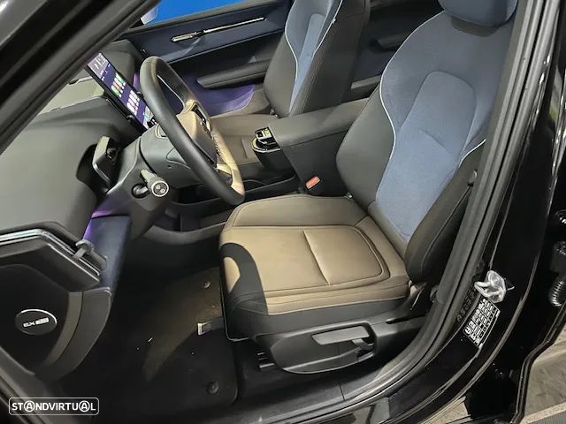 Volvo EX30 69 kWh Single Motor Extended Range Plus - 10