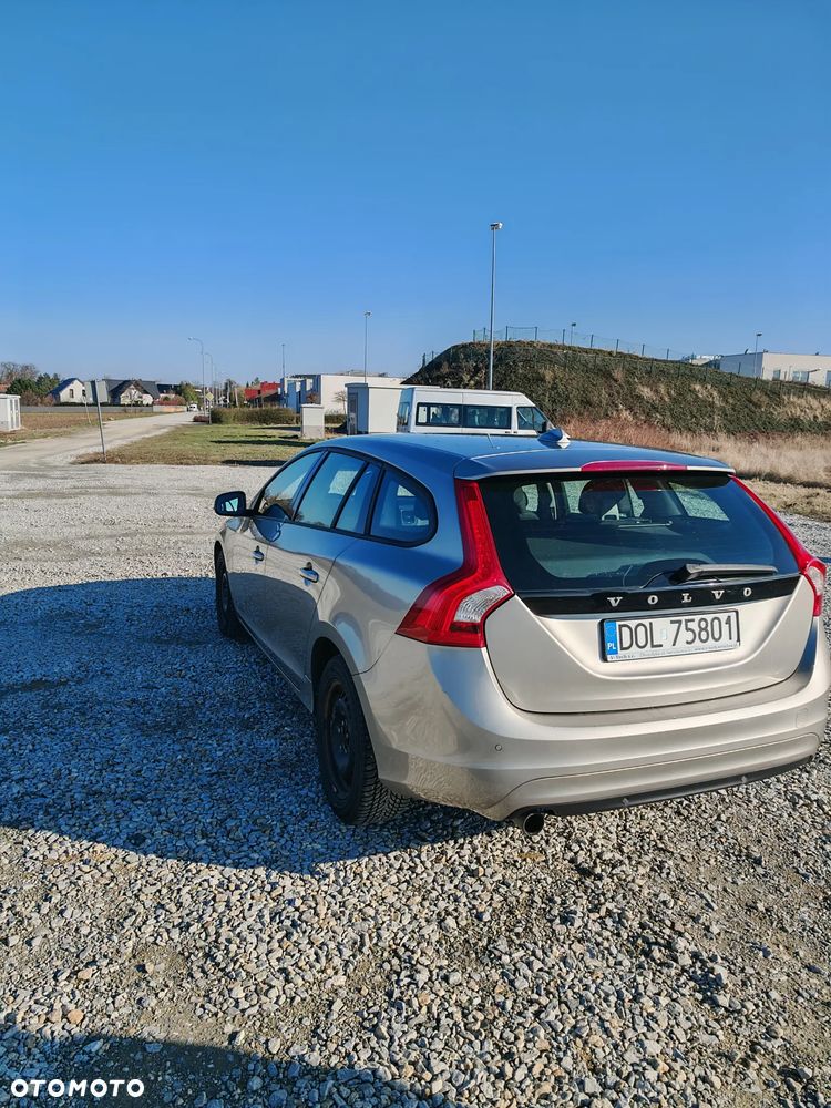 Volvo V60 D2 Kinetic - 8