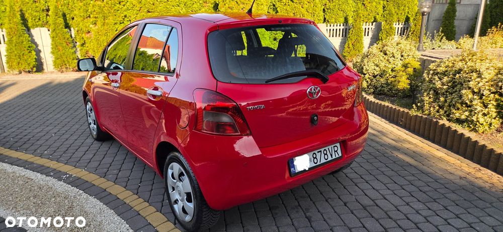 Toyota Yaris 1.3 Luna A/C - 3