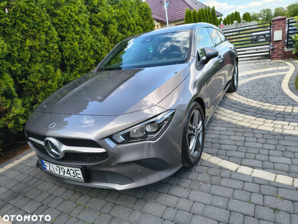 Mercedes-Benz CLA 180 7G-DCT - 4