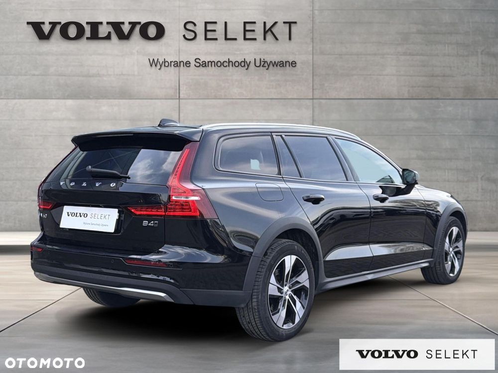 Volvo V60 Cross Country - 7